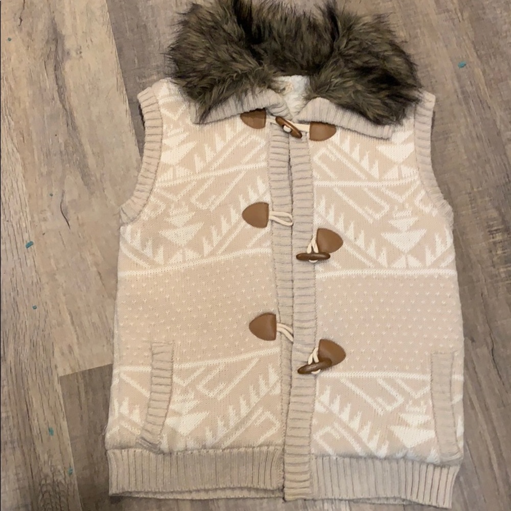 Faux Fur collar vest
